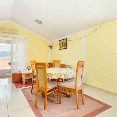 Apartments By The Sea Slatine, Ciovo - 11126 Exterior foto